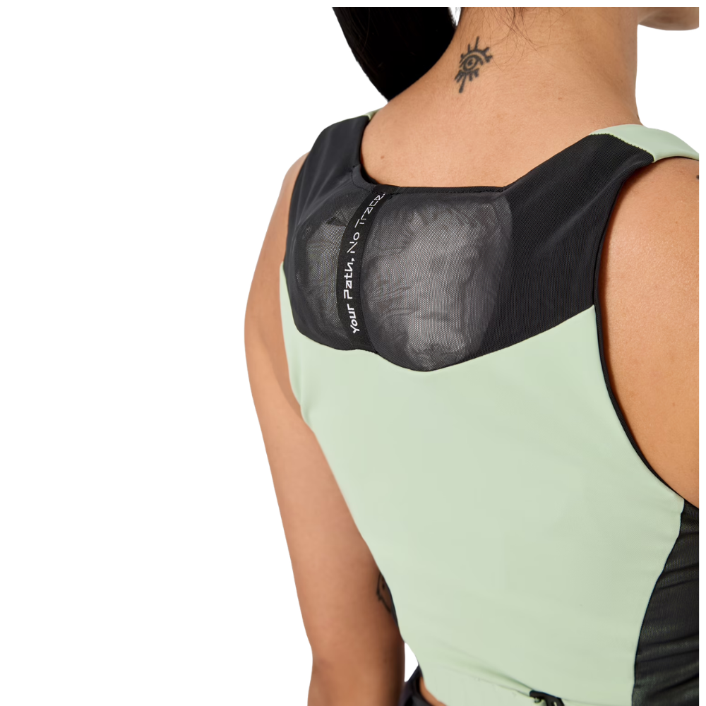NNormal Trail Crop Top 02
